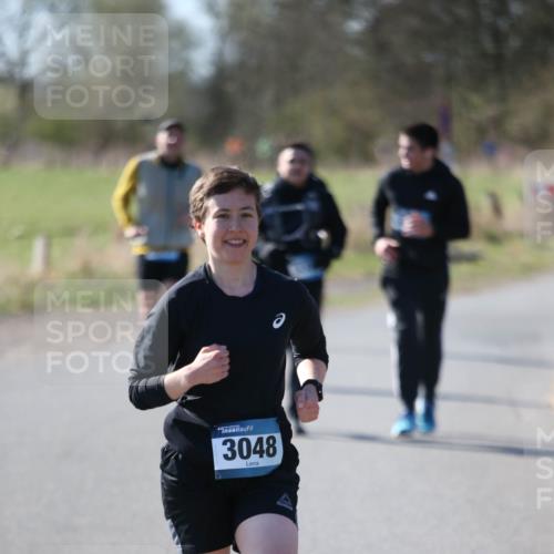 06.04.2025 - 44. Internationalen Wilhelmsburger Insellauf Jannik Wohlers http://msf.ph/oto/7596959 06.04.2025 10:35:51 Laufen 3048 meine-sportfotos.de