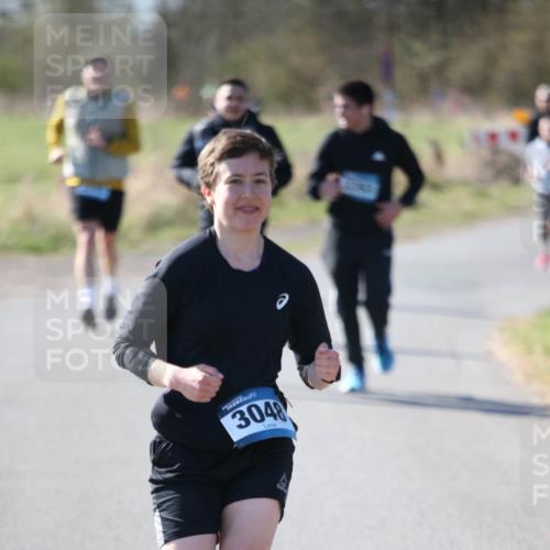 06.04.2025 - 44. Internationalen Wilhelmsburger Insellauf Jannik Wohlers http://msf.ph/oto/7596969 06.04.2025 10:35:51 Laufen 304 meine-sportfotos.de