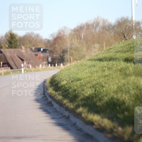 06.04.2025 - 44. Internationalen Wilhelmsburger Insellauf Jannik Wohlers http://msf.ph/oto/7596976 06.04.2025 08:59:36 Laufen  meine-sportfotos.de