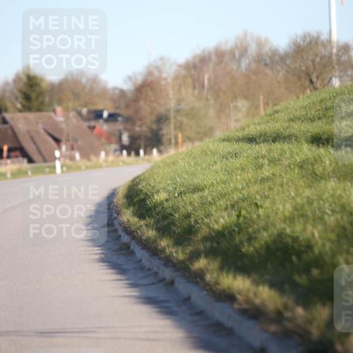 06.04.2025 - 44. Internationalen Wilhelmsburger Insellauf Jannik Wohlers http://msf.ph/oto/7596989 06.04.2025 08:59:37 Laufen  meine-sportfotos.de