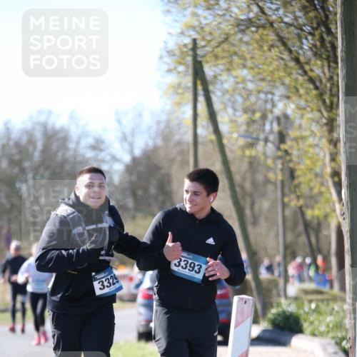 06.04.2025 - 44. Internationalen Wilhelmsburger Insellauf Jannik Wohlers http://msf.ph/oto/7596995 06.04.2025 10:35:55 Laufen 3329, 3393 meine-sportfotos.de