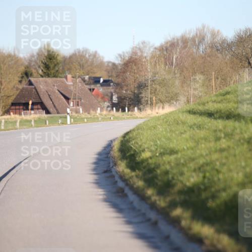 06.04.2025 - 44. Internationalen Wilhelmsburger Insellauf Jannik Wohlers http://msf.ph/oto/7597002 06.04.2025 08:59:58 Laufen  meine-sportfotos.de