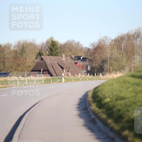 06.04.2025 - 44. Internationalen Wilhelmsburger Insellauf Jannik Wohlers http://msf.ph/oto/7597015 06.04.2025 09:00:10 Laufen  meine-sportfotos.de