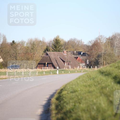 06.04.2025 - 44. Internationalen Wilhelmsburger Insellauf Jannik Wohlers http://msf.ph/oto/7597030 06.04.2025 09:08:17 Laufen  meine-sportfotos.de