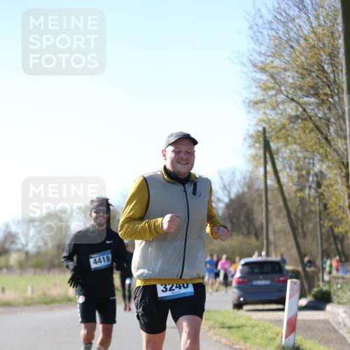 06.04.2025 - 44. Internationalen Wilhelmsburger Insellauf Jannik Wohlers http://msf.ph/oto/7597064 06.04.2025 10:35:59 Laufen 4418, 3240 meine-sportfotos.de