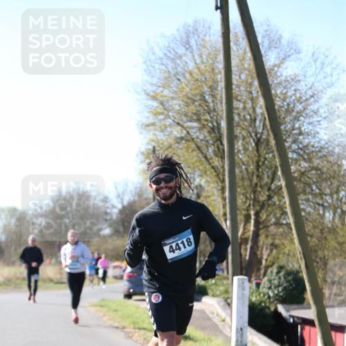 06.04.2025 - 44. Internationalen Wilhelmsburger Insellauf Jannik Wohlers http://msf.ph/oto/7597115 06.04.2025 10:36:00 Laufen 4418 meine-sportfotos.de