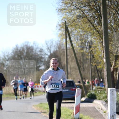 06.04.2025 - 44. Internationalen Wilhelmsburger Insellauf Jannik Wohlers http://msf.ph/oto/7597152 06.04.2025 10:36:03 Laufen 3882 meine-sportfotos.de