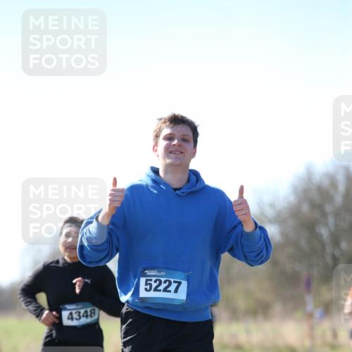 06.04.2025 - 44. Internationalen Wilhelmsburger Insellauf Jannik Wohlers http://msf.ph/oto/7597347 06.04.2025 10:36:25 Laufen 4348, 5227 meine-sportfotos.de