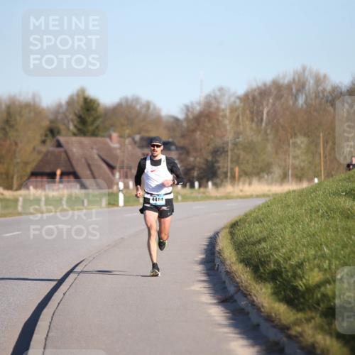 06.04.2025 - 44. Internationalen Wilhelmsburger Insellauf Jannik Wohlers http://msf.ph/oto/7597364 06.04.2025 09:16:08 Laufen 4414 meine-sportfotos.de