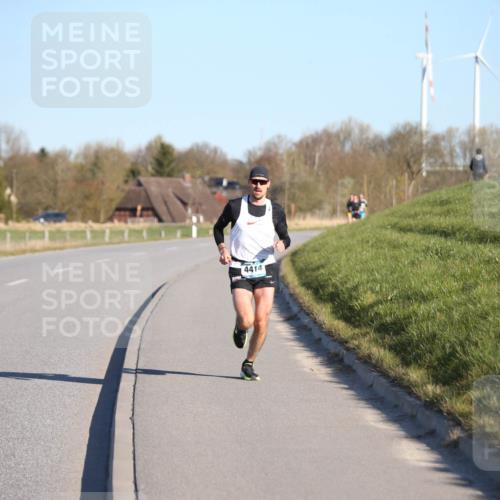 06.04.2025 - 44. Internationalen Wilhelmsburger Insellauf Jannik Wohlers http://msf.ph/oto/7597402 06.04.2025 09:16:12 Laufen 4414 meine-sportfotos.de