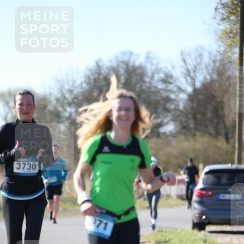 06.04.2025 - 44. Internationalen Wilhelmsburger Insellauf Jannik Wohlers http://msf.ph/oto/7597428 06.04.2025 10:36:31 Laufen 3730, 1971 meine-sportfotos.de