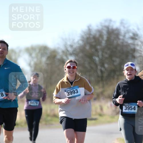 06.04.2025 - 44. Internationalen Wilhelmsburger Insellauf Jannik Wohlers http://msf.ph/oto/7597556 06.04.2025 10:36:39 Laufen 8, 4479, 3993, 3954 meine-sportfotos.de
