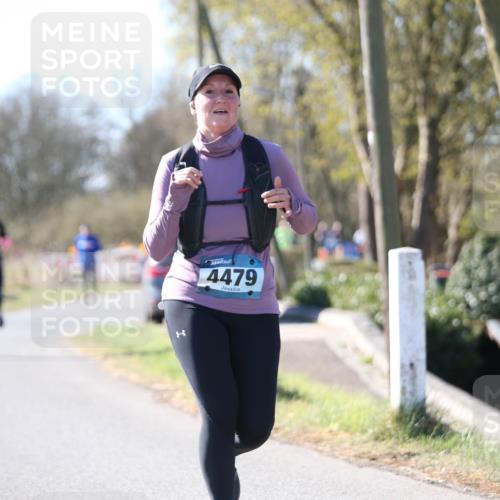 06.04.2025 - 44. Internationalen Wilhelmsburger Insellauf Jannik Wohlers http://msf.ph/oto/7597630 06.04.2025 10:36:45 Laufen 4479 meine-sportfotos.de