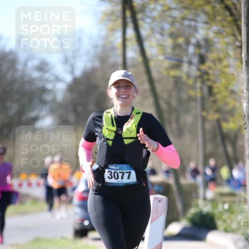 06.04.2025 - 44. Internationalen Wilhelmsburger Insellauf Jannik Wohlers http://msf.ph/oto/7597674 06.04.2025 10:36:53 Laufen 3077 meine-sportfotos.de