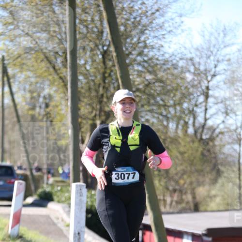 06.04.2025 - 44. Internationalen Wilhelmsburger Insellauf Jannik Wohlers http://msf.ph/oto/7597695 06.04.2025 10:36:54 Laufen 3077 meine-sportfotos.de