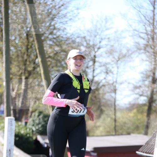 06.04.2025 - 44. Internationalen Wilhelmsburger Insellauf Jannik Wohlers http://msf.ph/oto/7597711 06.04.2025 10:36:55 Laufen 3977 meine-sportfotos.de