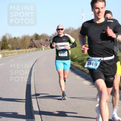 06.04.2025 - 44. Internationalen Wilhelmsburger Insellauf Jannik Wohlers http://msf.ph/oto/7597765 06.04.2025 09:16:37 Laufen 5123, 4619 meine-sportfotos.de