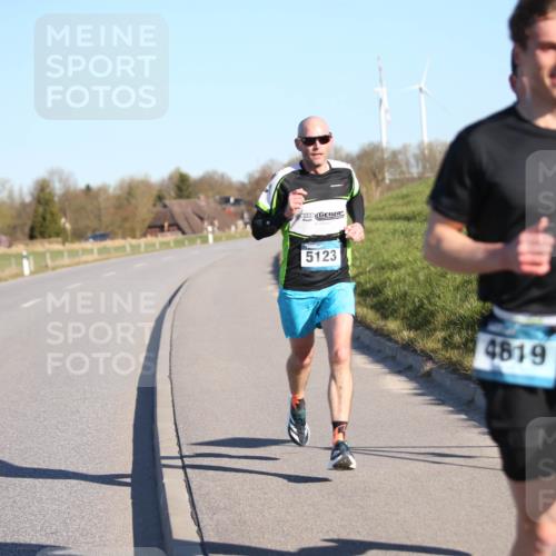 06.04.2025 - 44. Internationalen Wilhelmsburger Insellauf Jannik Wohlers http://msf.ph/oto/7597796 06.04.2025 09:16:37 Laufen 5123, 4819 meine-sportfotos.de