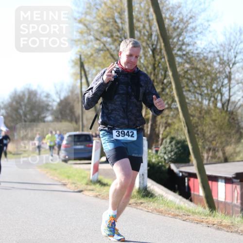 06.04.2025 - 44. Internationalen Wilhelmsburger Insellauf Jannik Wohlers http://msf.ph/oto/7597827 06.04.2025 10:37:24 Laufen 3942 meine-sportfotos.de