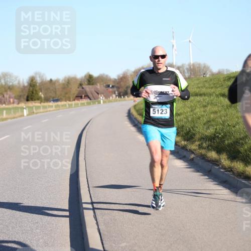 06.04.2025 - 44. Internationalen Wilhelmsburger Insellauf Jannik Wohlers http://msf.ph/oto/7597828 06.04.2025 09:16:37 Laufen 5123, 4819 meine-sportfotos.de