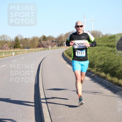 06.04.2025 - 44. Internationalen Wilhelmsburger Insellauf Jannik Wohlers http://msf.ph/oto/7597837 06.04.2025 09:16:37 Laufen 5123, 4 meine-sportfotos.de