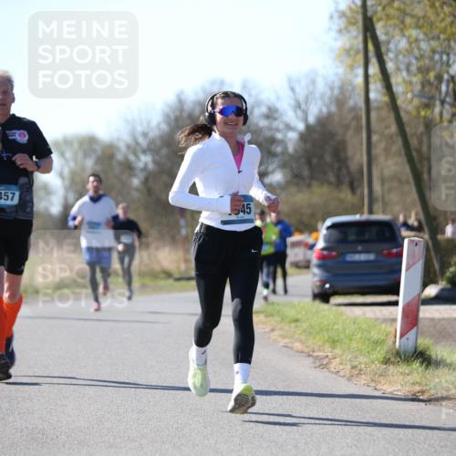 06.04.2025 - 44. Internationalen Wilhelmsburger Insellauf Jannik Wohlers http://msf.ph/oto/7597839 06.04.2025 10:37:26 Laufen 4457, 545 meine-sportfotos.de