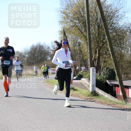 06.04.2025 - 44. Internationalen Wilhelmsburger Insellauf Jannik Wohlers http://msf.ph/oto/7597869 06.04.2025 10:37:27 Laufen 4457, 45 meine-sportfotos.de