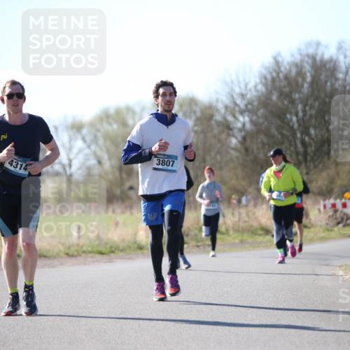 06.04.2025 - 44. Internationalen Wilhelmsburger Insellauf Jannik Wohlers http://msf.ph/oto/7597927 06.04.2025 10:37:30 Laufen 4314, 3807, 9142 meine-sportfotos.de