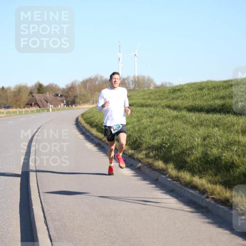 06.04.2025 - 44. Internationalen Wilhelmsburger Insellauf Jannik Wohlers http://msf.ph/oto/7597964 06.04.2025 09:16:52 Laufen 4425 meine-sportfotos.de
