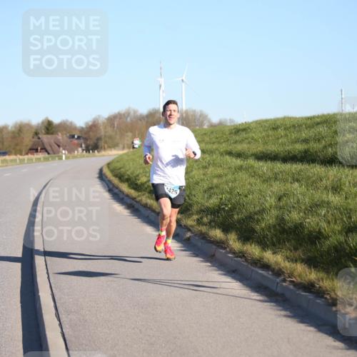 06.04.2025 - 44. Internationalen Wilhelmsburger Insellauf Jannik Wohlers http://msf.ph/oto/7597970 06.04.2025 09:16:52 Laufen 425 meine-sportfotos.de