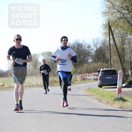 06.04.2025 - 44. Internationalen Wilhelmsburger Insellauf Jannik Wohlers http://msf.ph/oto/7597972 06.04.2025 10:37:32 Laufen 43, 3807, 31, 4323 meine-sportfotos.de