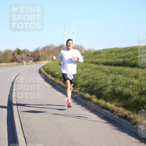 06.04.2025 - 44. Internationalen Wilhelmsburger Insellauf Jannik Wohlers http://msf.ph/oto/7597978 06.04.2025 09:16:52 Laufen 4425 meine-sportfotos.de