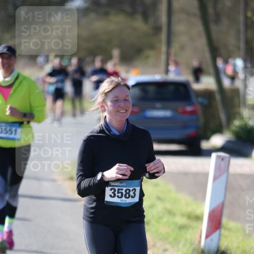 06.04.2025 - 44. Internationalen Wilhelmsburger Insellauf Jannik Wohlers http://msf.ph/oto/7597998 06.04.2025 10:37:36 Laufen 3551, 3583 meine-sportfotos.de