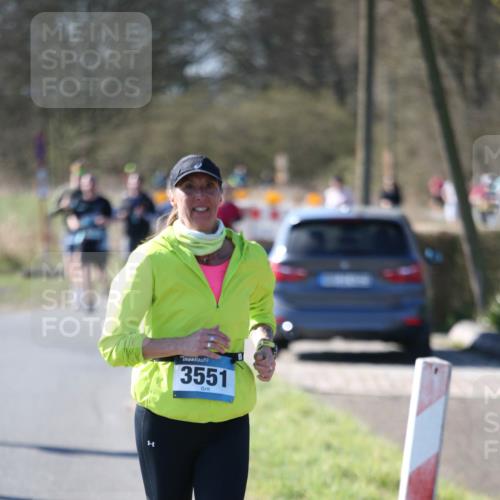 06.04.2025 - 44. Internationalen Wilhelmsburger Insellauf Jannik Wohlers http://msf.ph/oto/7598033 06.04.2025 10:37:38 Laufen 3551 meine-sportfotos.de