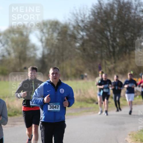 06.04.2025 - 44. Internationalen Wilhelmsburger Insellauf Jannik Wohlers http://msf.ph/oto/7598042 06.04.2025 10:37:39 Laufen 3047 meine-sportfotos.de