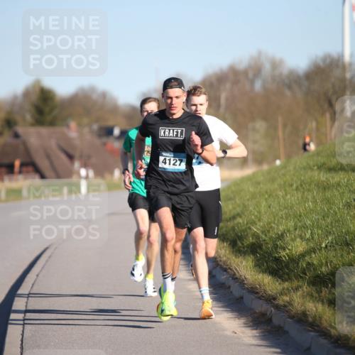 06.04.2025 - 44. Internationalen Wilhelmsburger Insellauf Jannik Wohlers http://msf.ph/oto/7598054 06.04.2025 09:17:11 Laufen 4127 meine-sportfotos.de