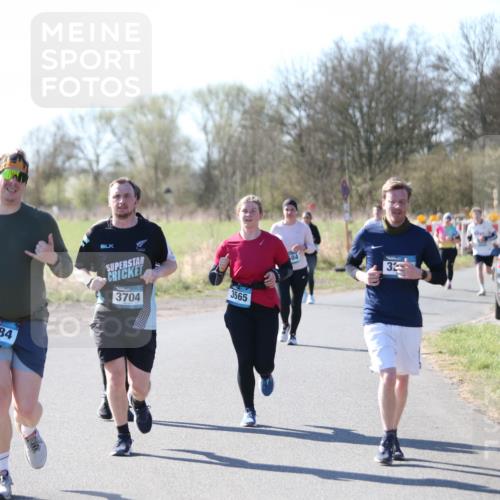 06.04.2025 - 44. Internationalen Wilhelmsburger Insellauf Jannik Wohlers http://msf.ph/oto/7598101 06.04.2025 10:37:53 Laufen 4184, 3704, 3565, 32, 31, 4321 meine-sportfotos.de
