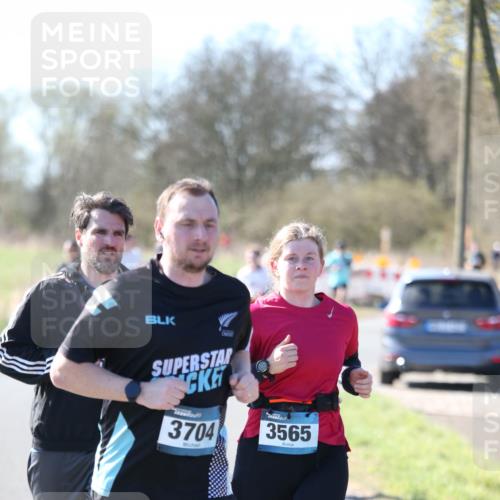 06.04.2025 - 44. Internationalen Wilhelmsburger Insellauf Jannik Wohlers http://msf.ph/oto/7598135 06.04.2025 10:37:56 Laufen 3704, 3565 meine-sportfotos.de