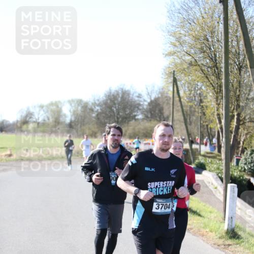 06.04.2025 - 44. Internationalen Wilhelmsburger Insellauf Jannik Wohlers http://msf.ph/oto/7598149 06.04.2025 10:37:57 Laufen 3704 meine-sportfotos.de