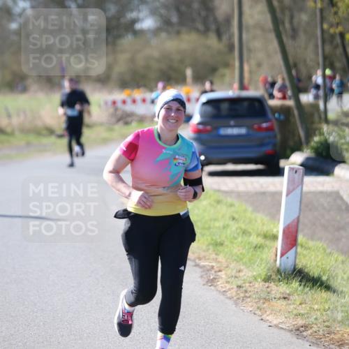 06.04.2025 - 44. Internationalen Wilhelmsburger Insellauf Jannik Wohlers http://msf.ph/oto/7598324 06.04.2025 10:38:09 Laufen  meine-sportfotos.de