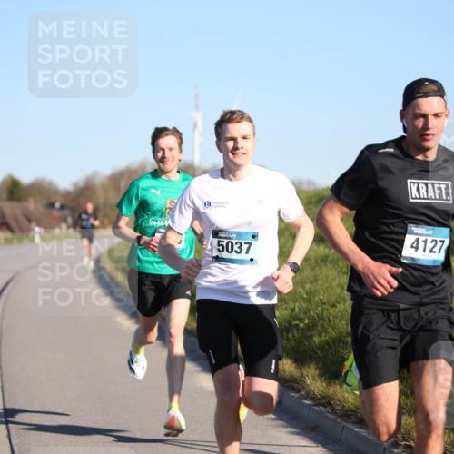 06.04.2025 - 44. Internationalen Wilhelmsburger Insellauf Jannik Wohlers http://msf.ph/oto/7598365 06.04.2025 09:17:14 Laufen 4127, 5037 meine-sportfotos.de