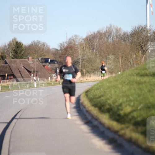 06.04.2025 - 44. Internationalen Wilhelmsburger Insellauf Jannik Wohlers http://msf.ph/oto/7598425 06.04.2025 09:17:17 Laufen  meine-sportfotos.de
