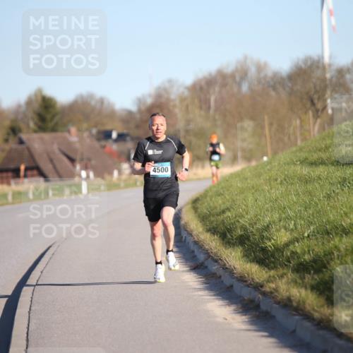 06.04.2025 - 44. Internationalen Wilhelmsburger Insellauf Jannik Wohlers http://msf.ph/oto/7598467 06.04.2025 09:17:19 Laufen 4500 meine-sportfotos.de
