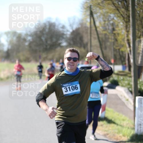 06.04.2025 - 44. Internationalen Wilhelmsburger Insellauf Jannik Wohlers http://msf.ph/oto/7598476 06.04.2025 10:38:25 Laufen 3106, 3157 meine-sportfotos.de