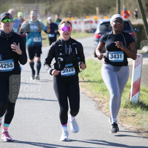 06.04.2025 - 44. Internationalen Wilhelmsburger Insellauf Jannik Wohlers http://msf.ph/oto/7598563 06.04.2025 10:38:38 Laufen 4255, 3142, 3928, 3431 meine-sportfotos.de