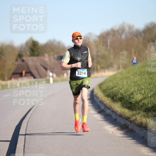 06.04.2025 - 44. Internationalen Wilhelmsburger Insellauf Jannik Wohlers http://msf.ph/oto/7598592 06.04.2025 09:17:34 Laufen 3214 meine-sportfotos.de