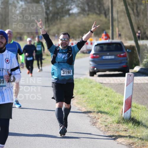 06.04.2025 - 44. Internationalen Wilhelmsburger Insellauf Jannik Wohlers http://msf.ph/oto/7598601 06.04.2025 10:38:41 Laufen 3192, 101 meine-sportfotos.de