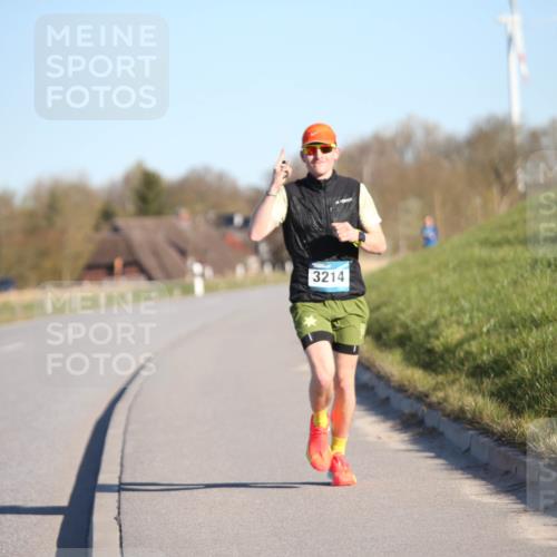 06.04.2025 - 44. Internationalen Wilhelmsburger Insellauf Jannik Wohlers http://msf.ph/oto/7598604 06.04.2025 09:17:35 Laufen 3214 meine-sportfotos.de