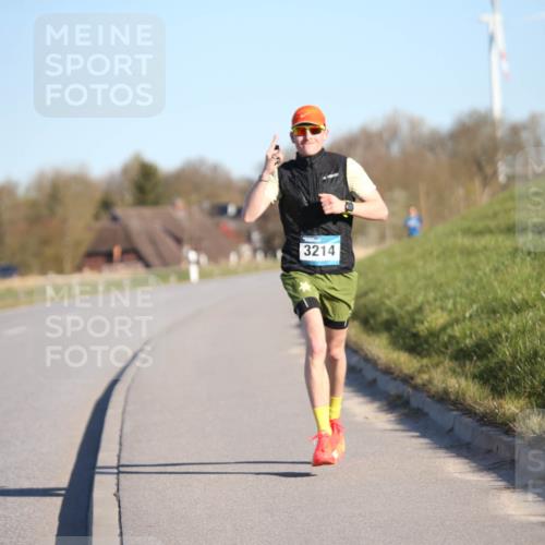 06.04.2025 - 44. Internationalen Wilhelmsburger Insellauf Jannik Wohlers http://msf.ph/oto/7598609 06.04.2025 09:17:35 Laufen 3214 meine-sportfotos.de