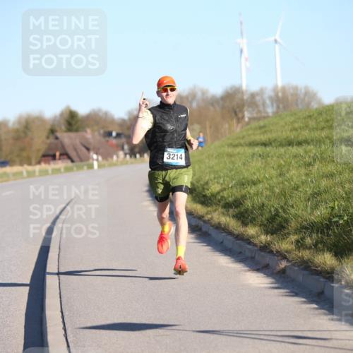 06.04.2025 - 44. Internationalen Wilhelmsburger Insellauf Jannik Wohlers http://msf.ph/oto/7598643 06.04.2025 09:17:36 Laufen 3214 meine-sportfotos.de